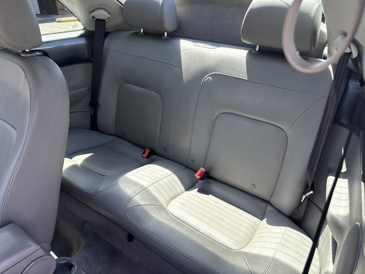 Used 2007 Volkswagen Beetle Coupe w/ Package 1 image 18