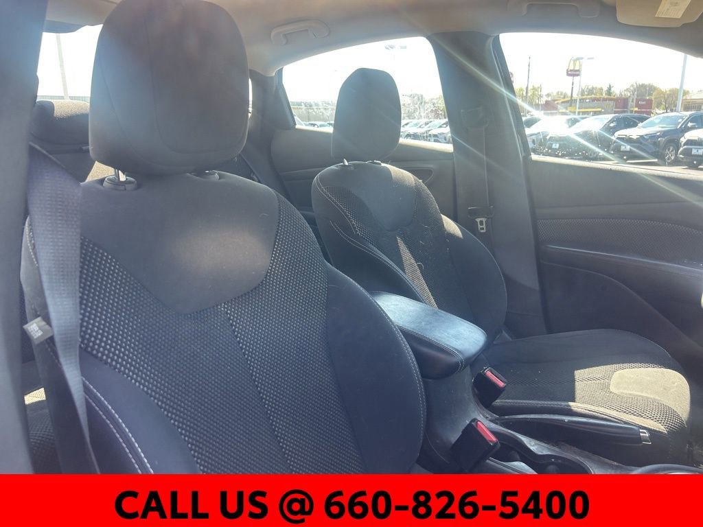Used 2016 Dodge Dart SXT FWD image 5
