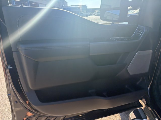 Used 2024 Ford F250 Lariat w/ Chrome Package AWD/4WD image 9