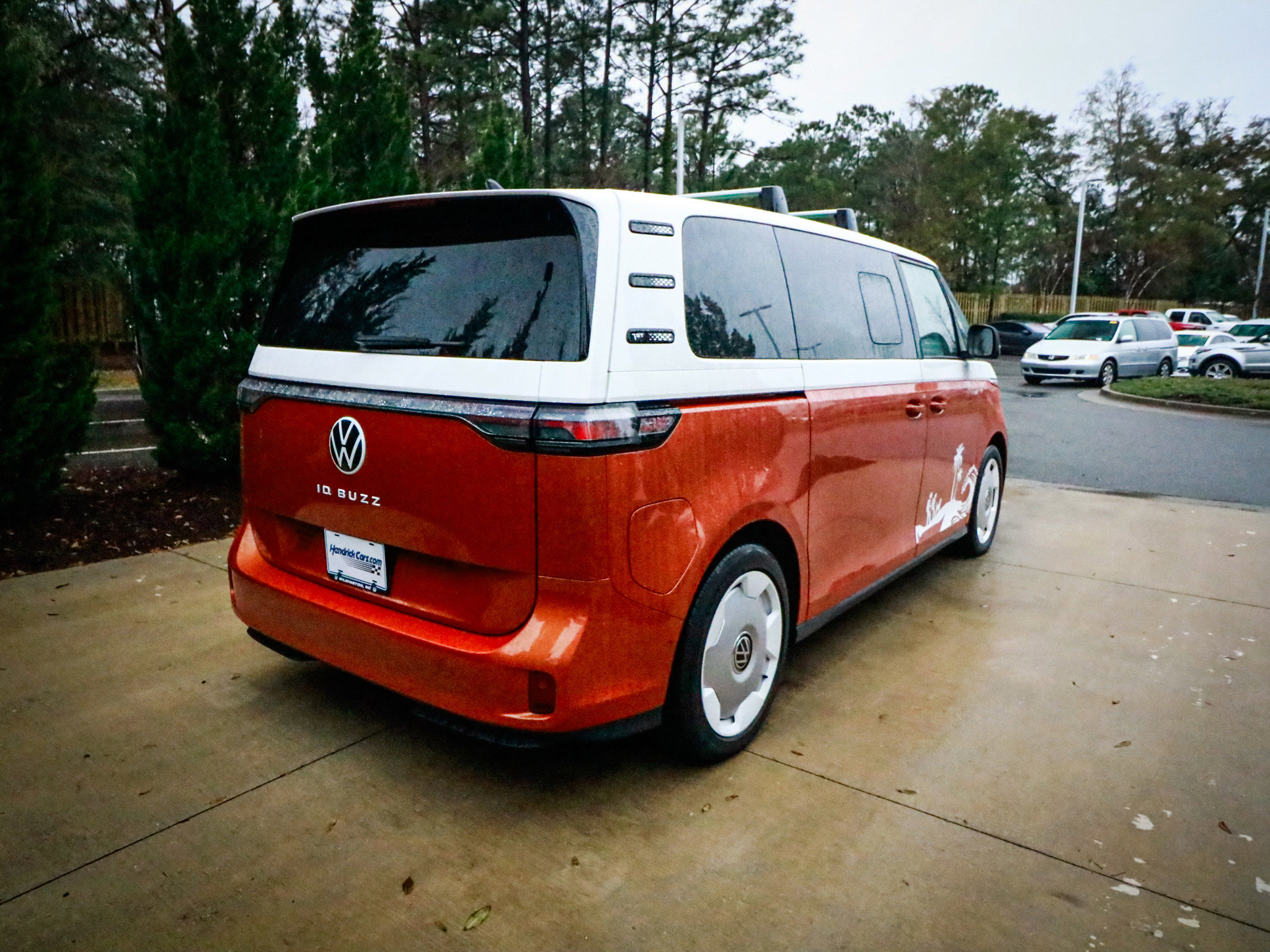 Used 2025 Volkswagen ID. Buzz 1st Edition image 10