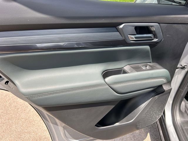 New 2026 GMC Terrain AT4 w/ Convenience Package III image 19