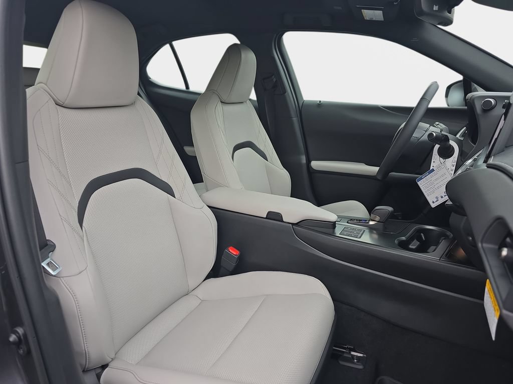 New 2026 Lexus UX 300h AWD image 10