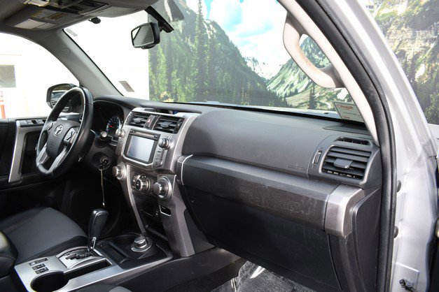 Used 2014 Toyota 4Runner SR5 Premium image 25