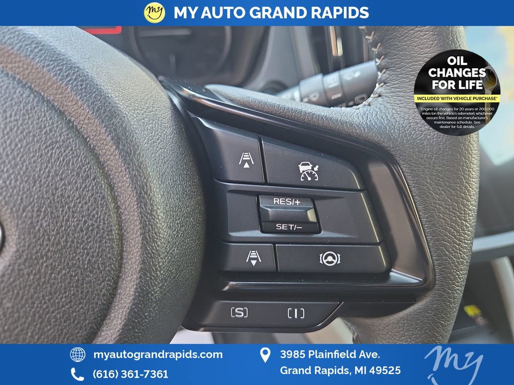 Used 2025 Subaru Forester Premium AWD/4WD image 16