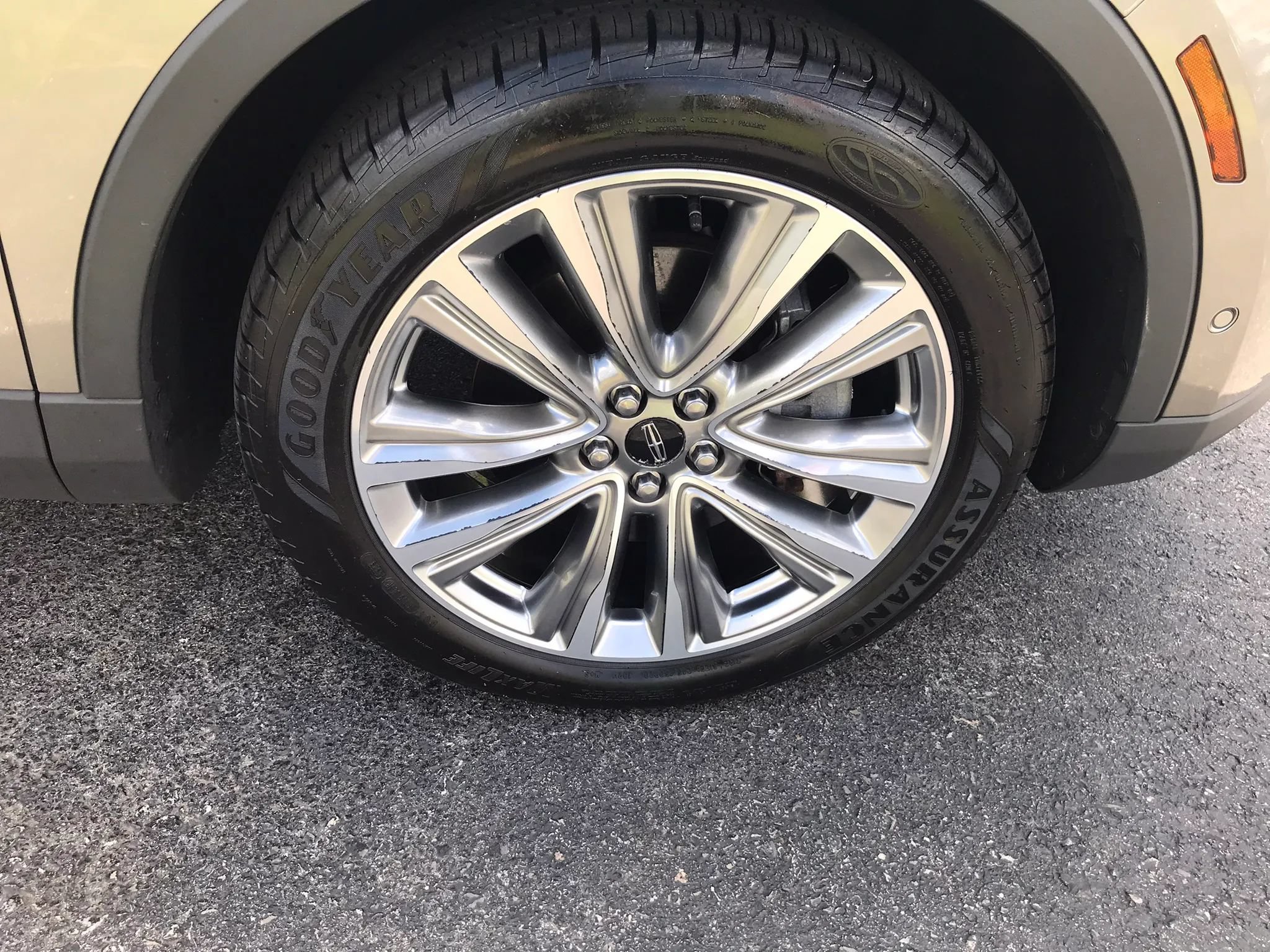 Used 2016 Lincoln MKX Reserve w/ Luxury Package AWD/4WD image 47