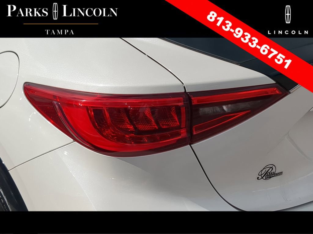 Used 2018 INFINITI QX30 image 7