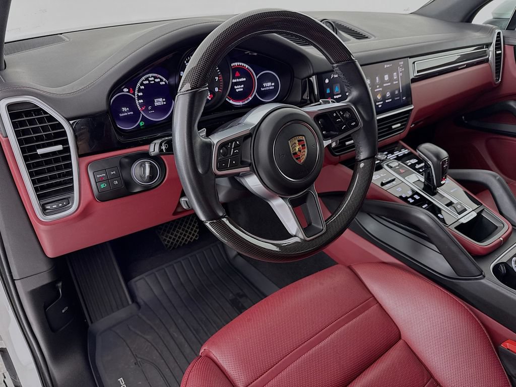 Certified 2023 Porsche Cayenne Platinum Edition AWD/4WD image 4