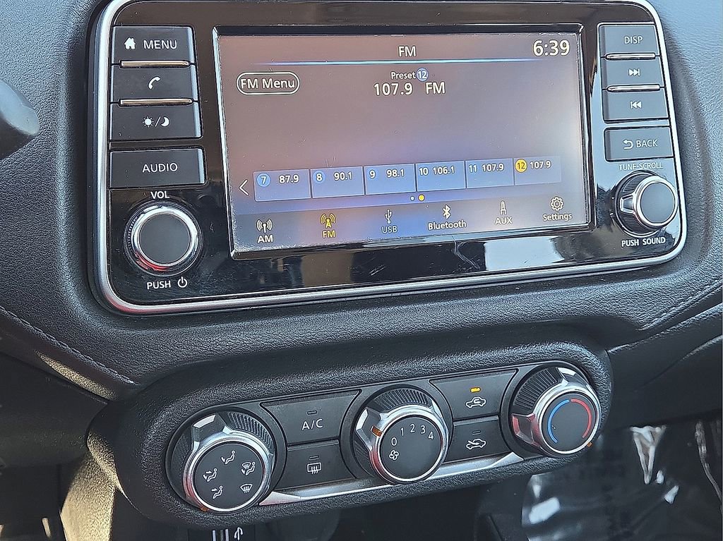 Used 2024 Nissan Versa S w/ S Plus Package image 27