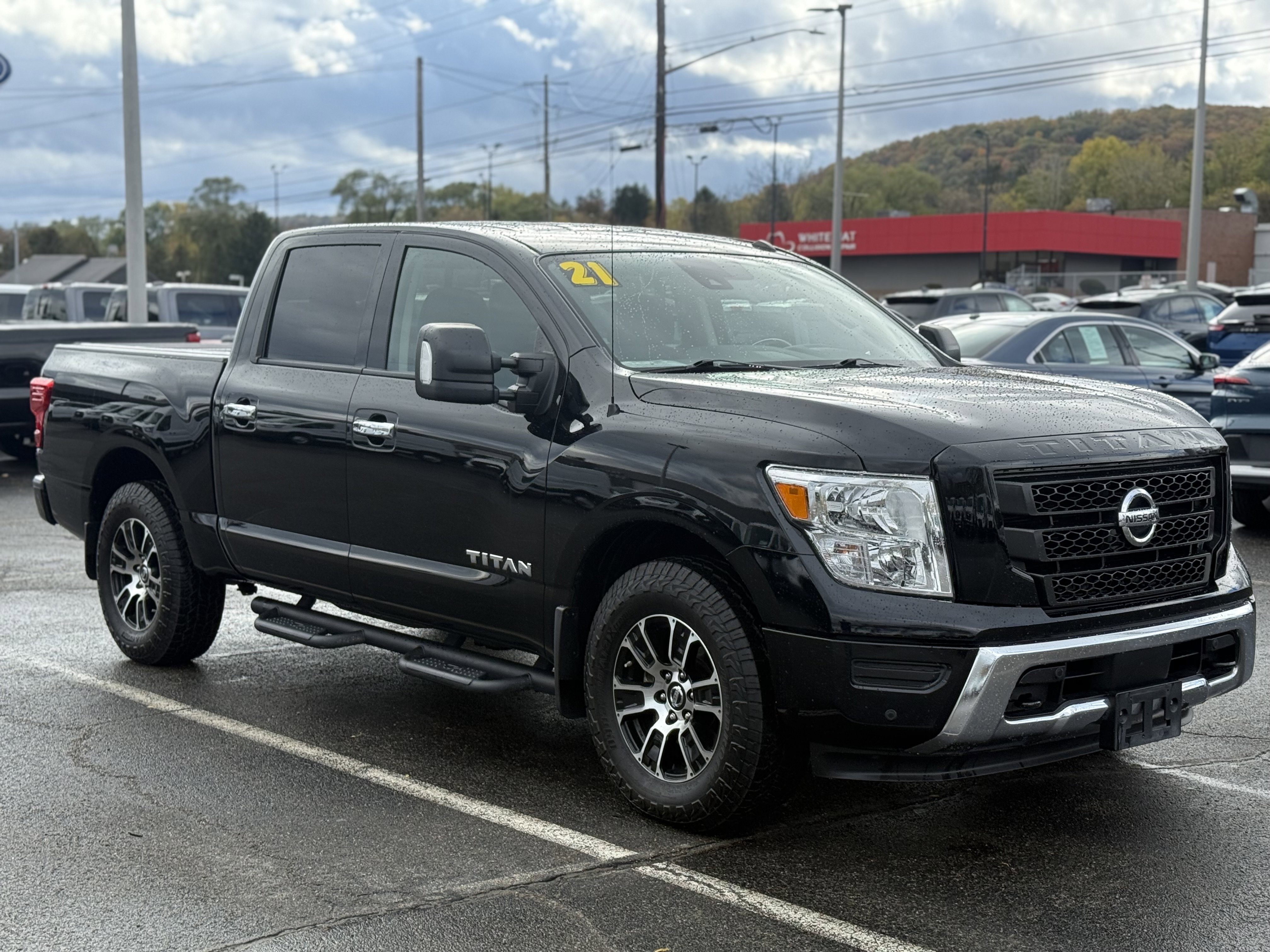 Used 2021 Nissan Titan SV w/ SV Convenience Package