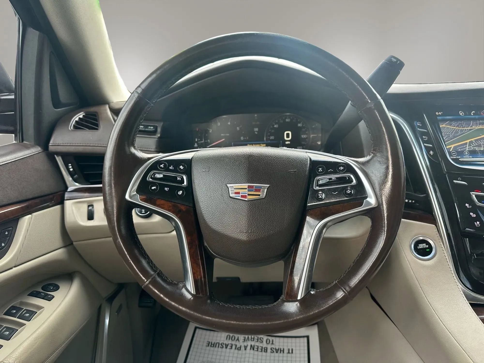 Used 2015 Cadillac Escalade Luxury image 17