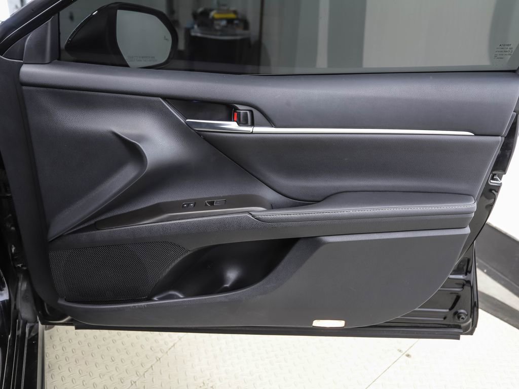 Used 2023 Toyota Camry XSE FWD image 28