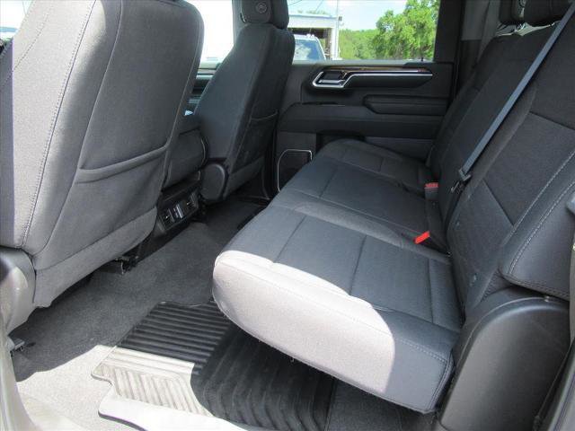 Used 2025 Chevrolet Silverado 2500 LT w/ Convenience Package AWD/4WD image 32