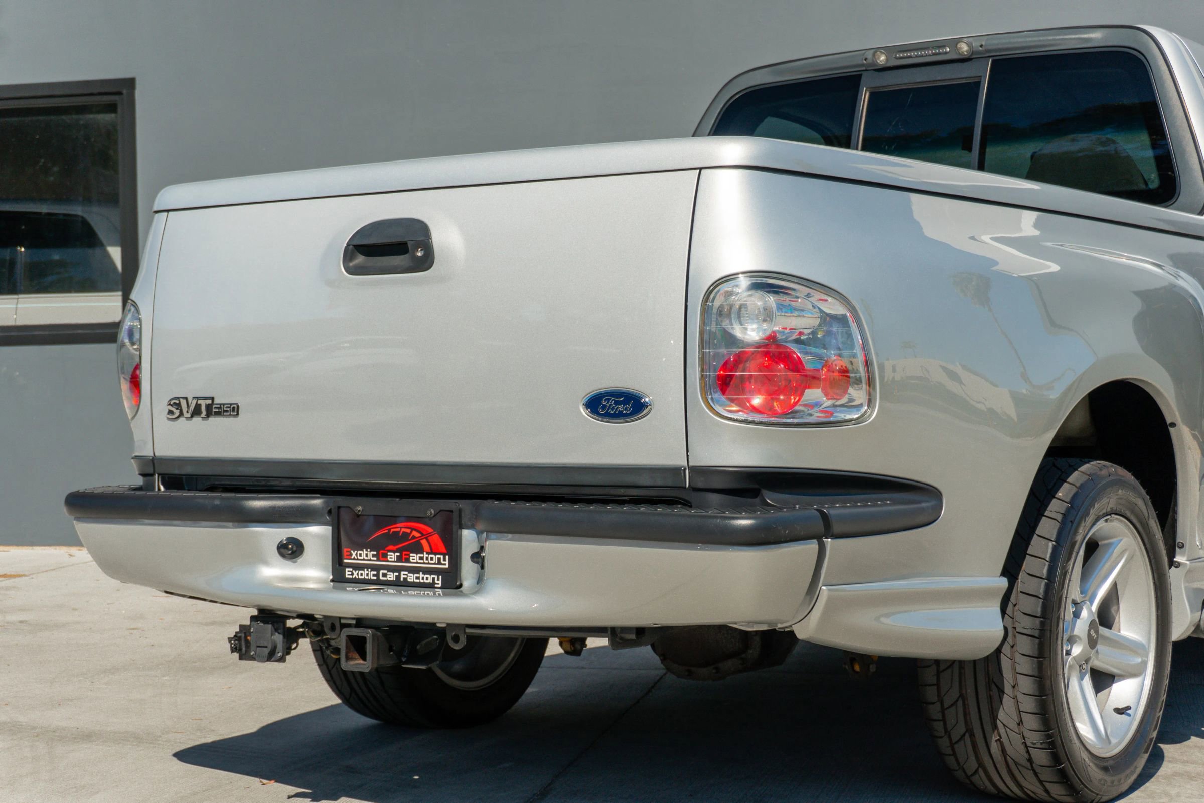 Used 2004 Ford F150 Lightning RWD image 40