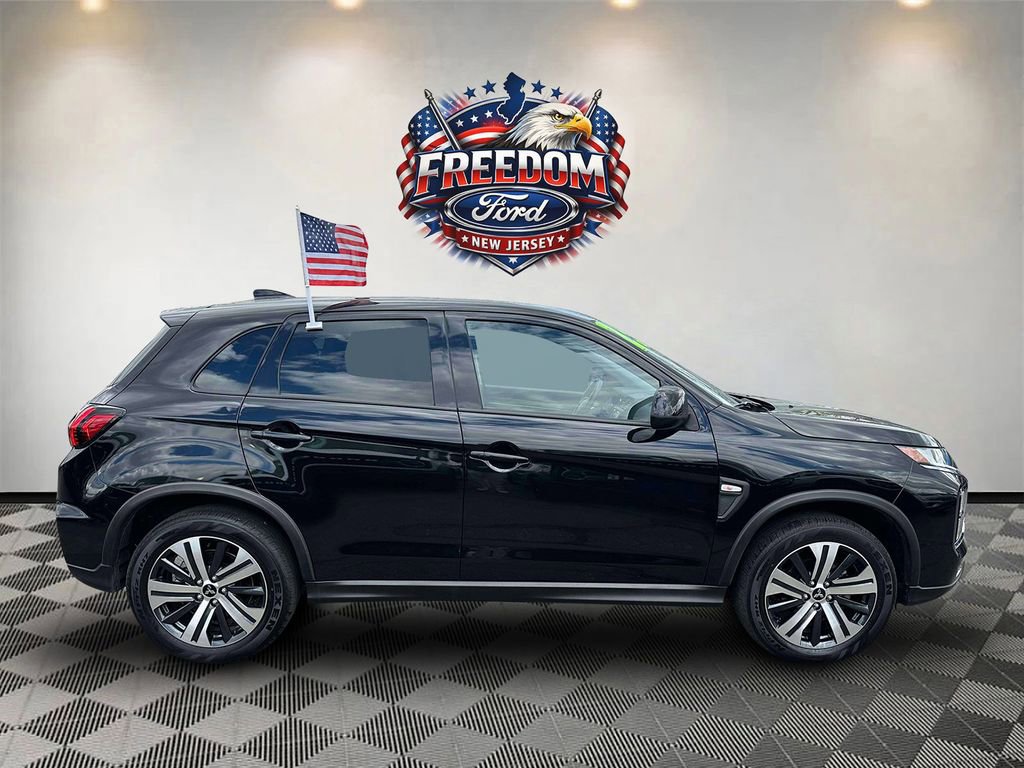 Used 2025 Mitsubishi Outlander Sport ES AWD/4WD image 3