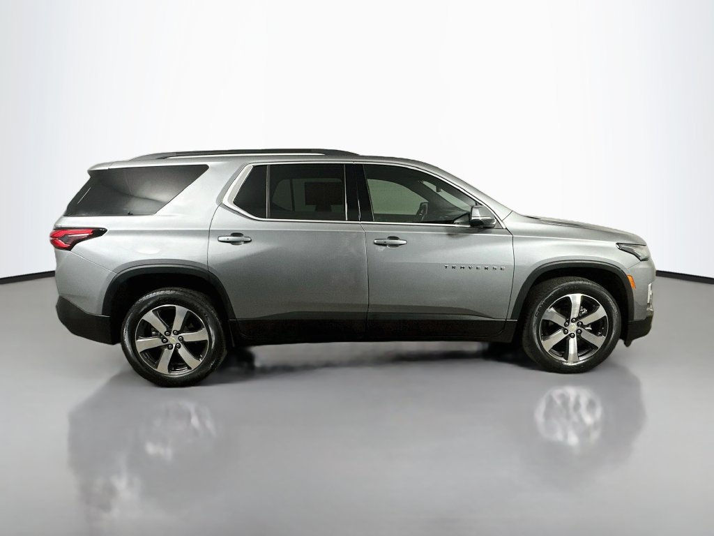 Used 2023 Chevrolet Traverse LT w/ LT Premium Package FWD image 7