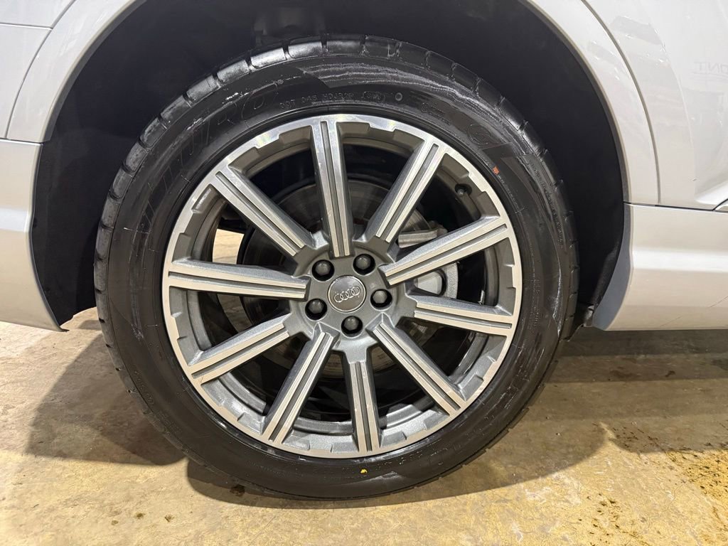 Used 2018 Audi Q7 3.0T Prestige w/ Prestige Package image 31