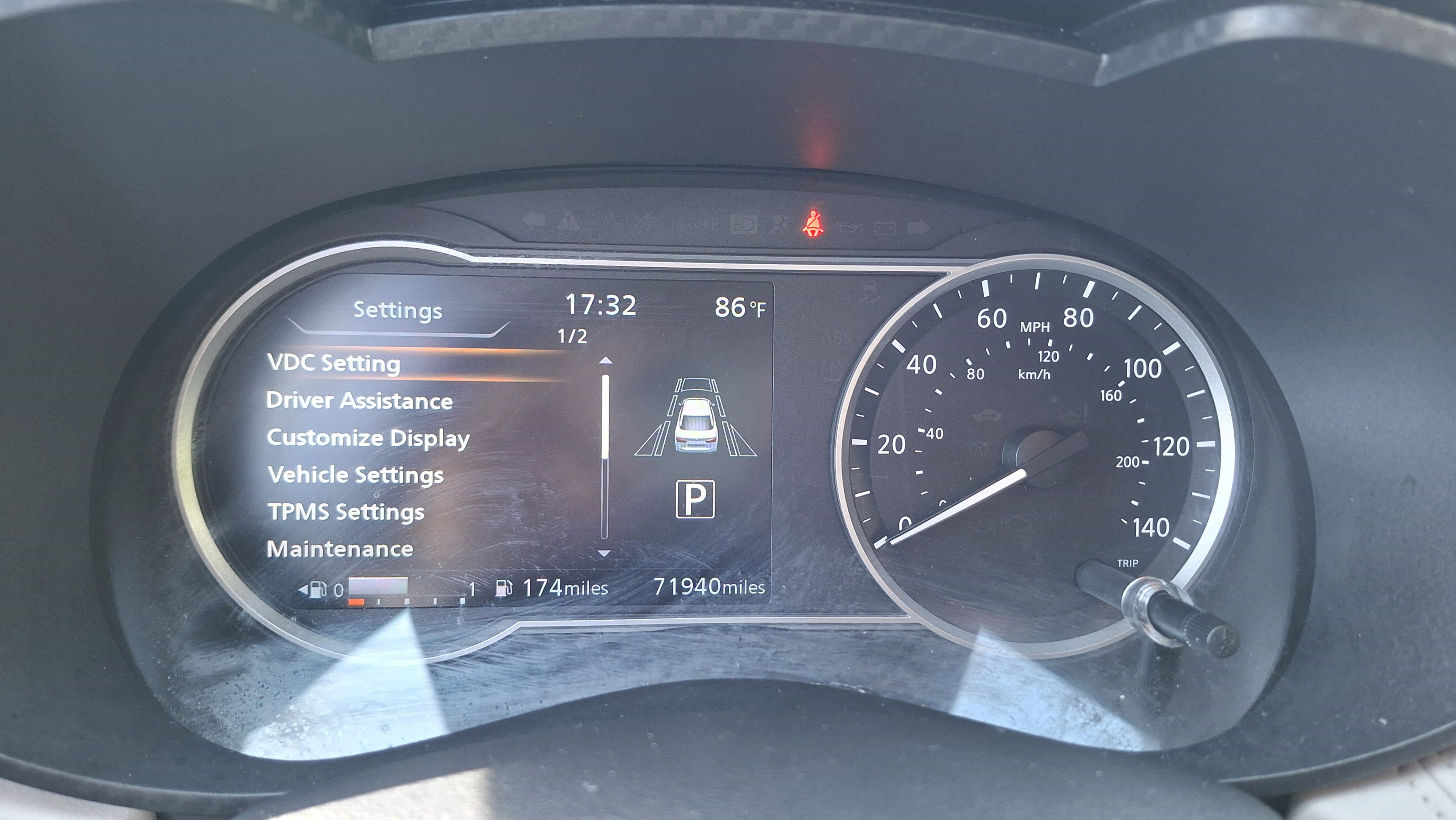 Used 2020 Nissan Versa SV FWD image 11