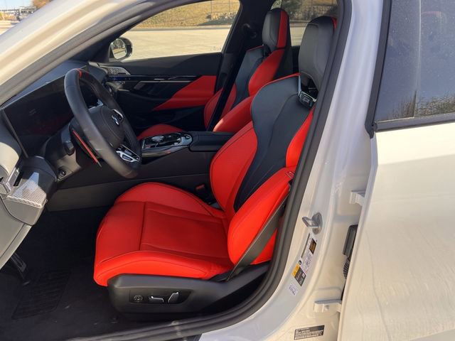 Used 2026 BMW M5 w/ Carbon Package image 24