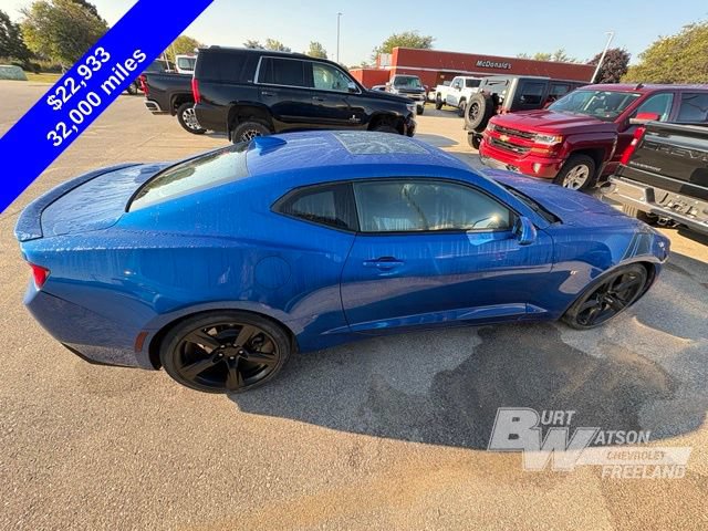 Used 2018 Chevrolet Camaro LT w/ RS Package RWD image 10