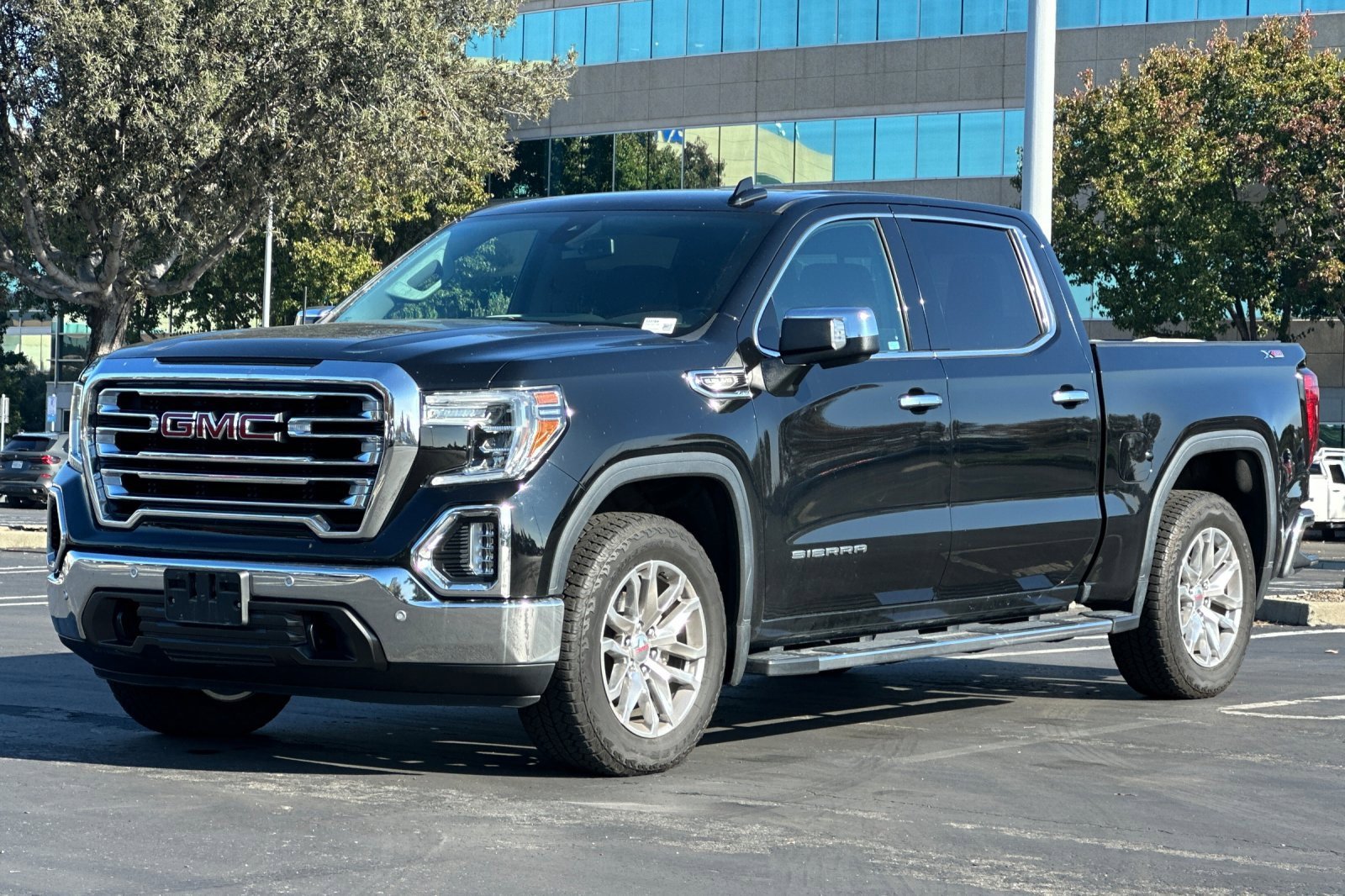 Used 2020 GMC Sierra 1500 SLT w/ SLT Premium Plus Package image 8