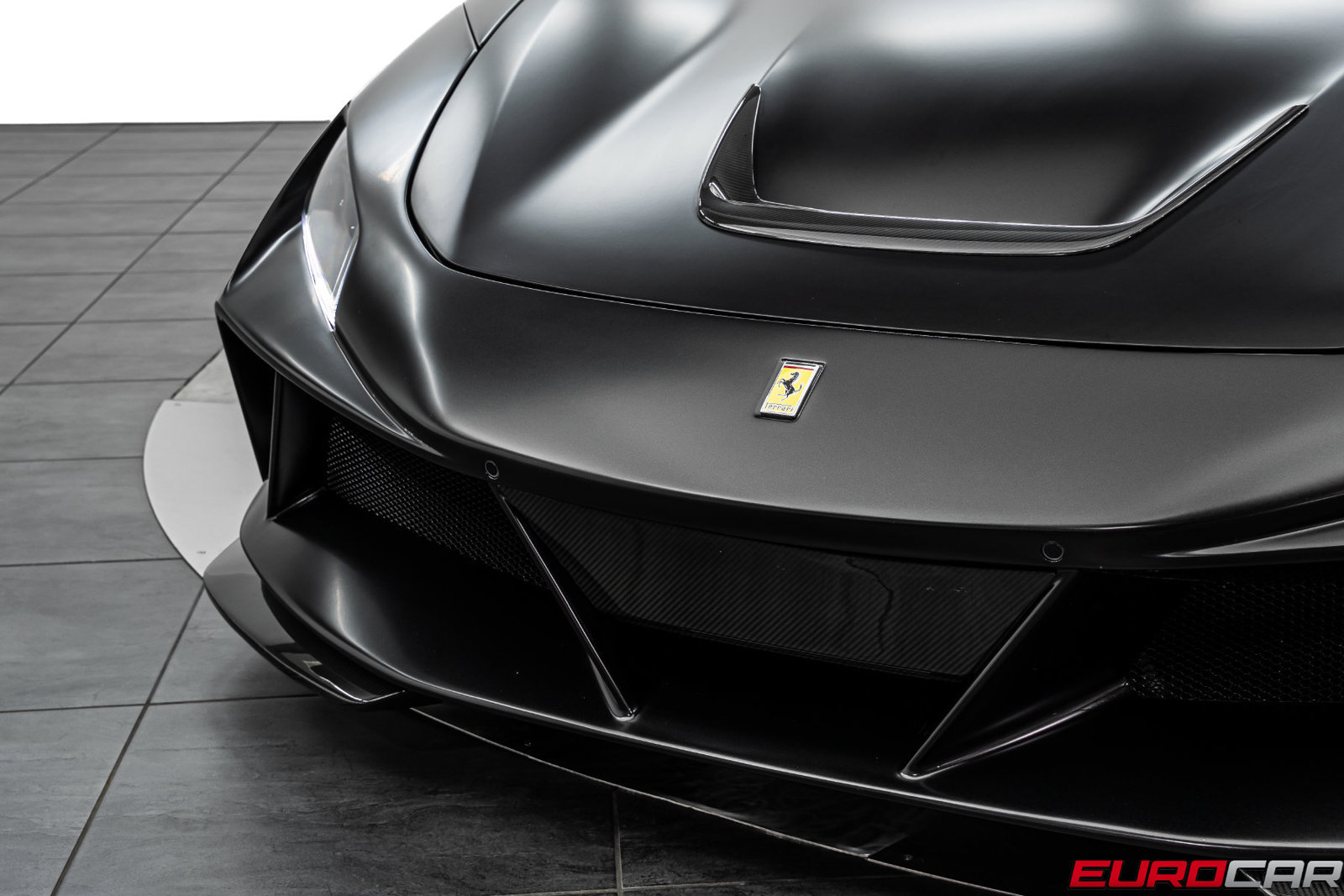 Used 2022 Ferrari F8 Tributo RWD image 16