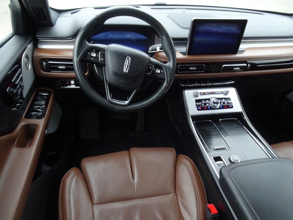 Used 2023 Lincoln Aviator Grand Touring w/ Equipment Group 301A AWD/4WD image 14