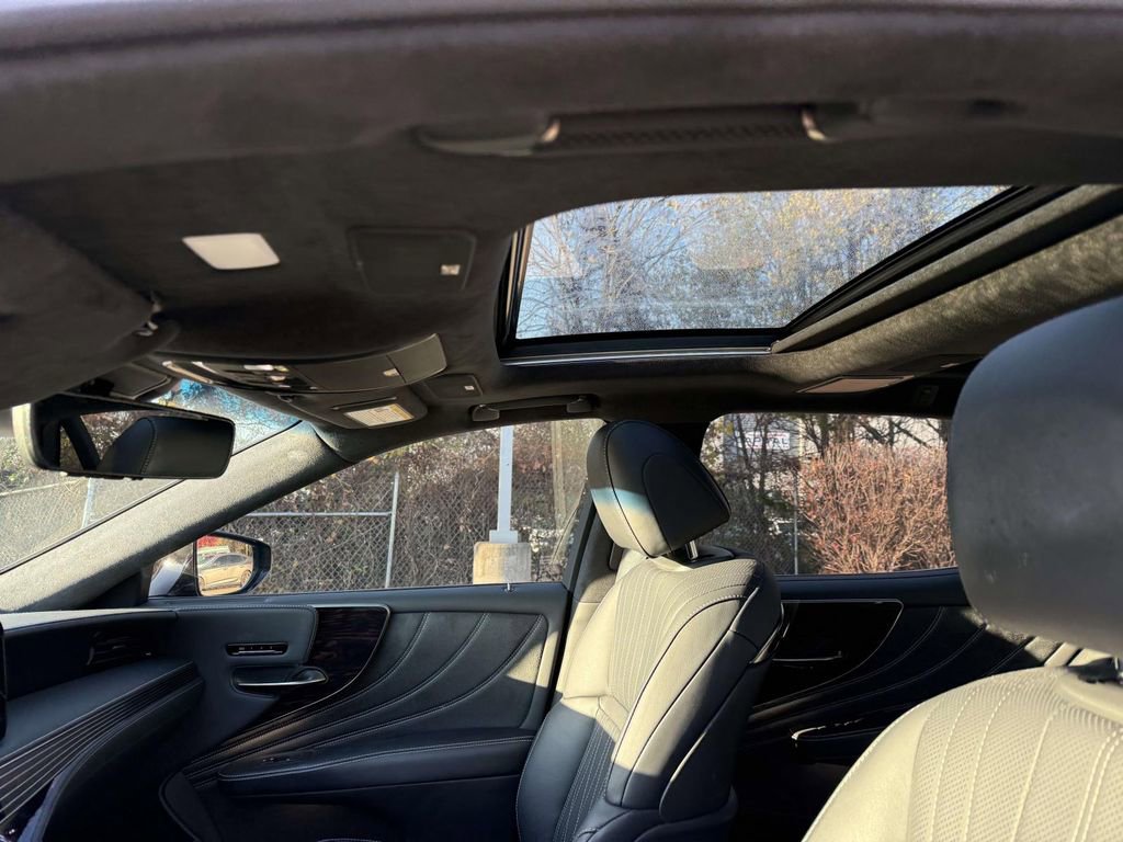 Used 2023 Lexus LS 500 image 13