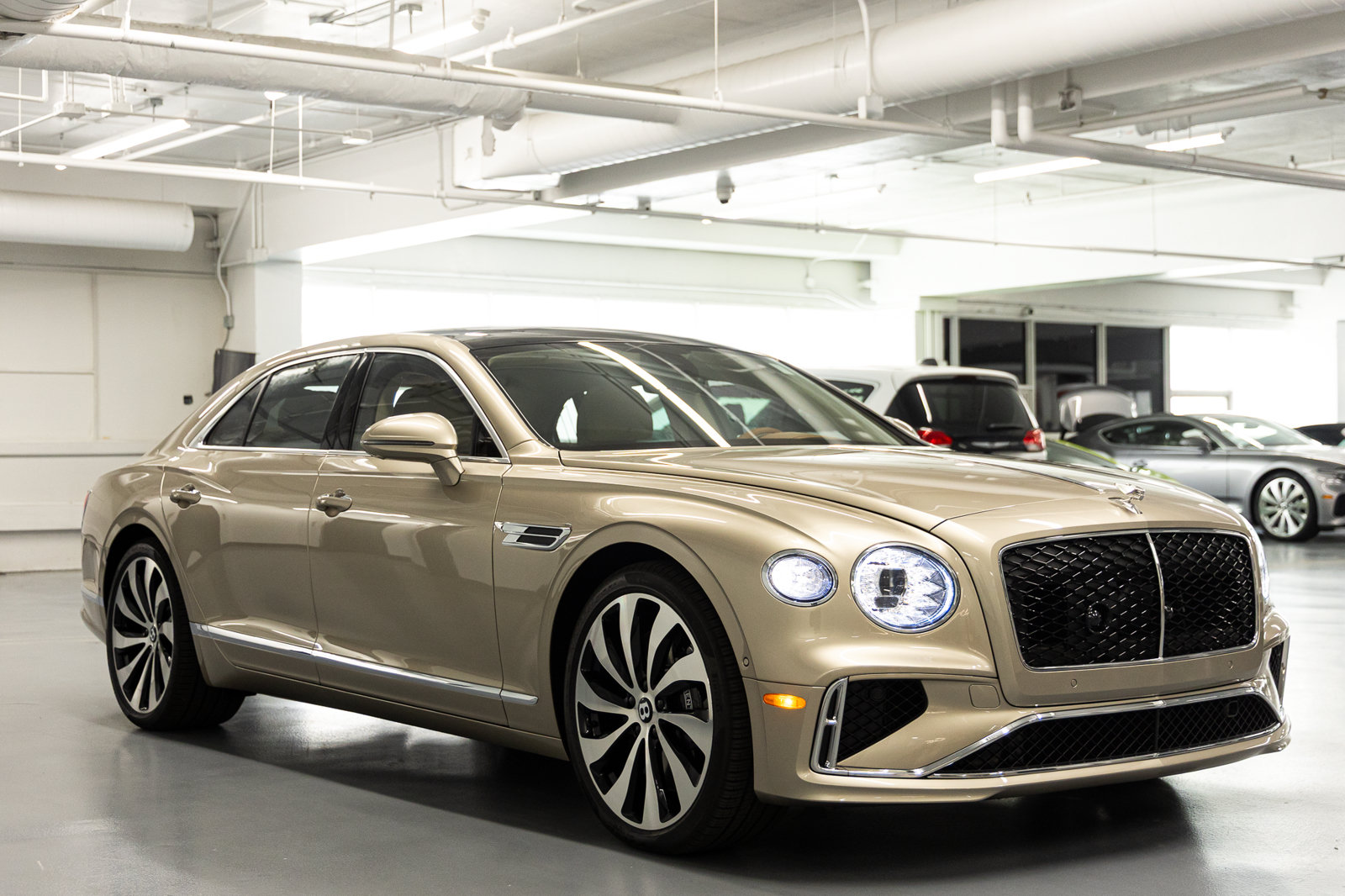 Certified 2026 Bentley Flying Spur V8 AWD/4WD image 6