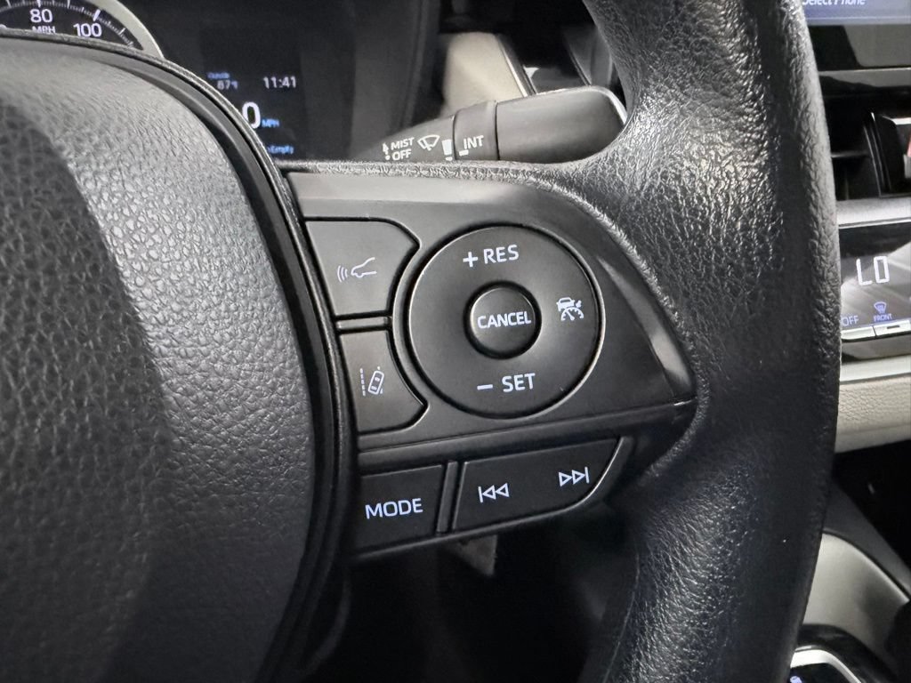 Used 2022 Toyota Corolla LE FWD image 22