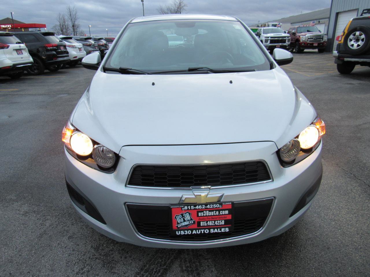 Used 2012 Chevrolet Sonic LT image 9