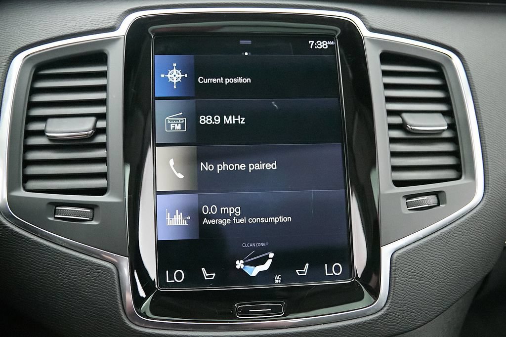 Used 2021 Volvo XC90 T6 Momentum AWD/4WD image 33