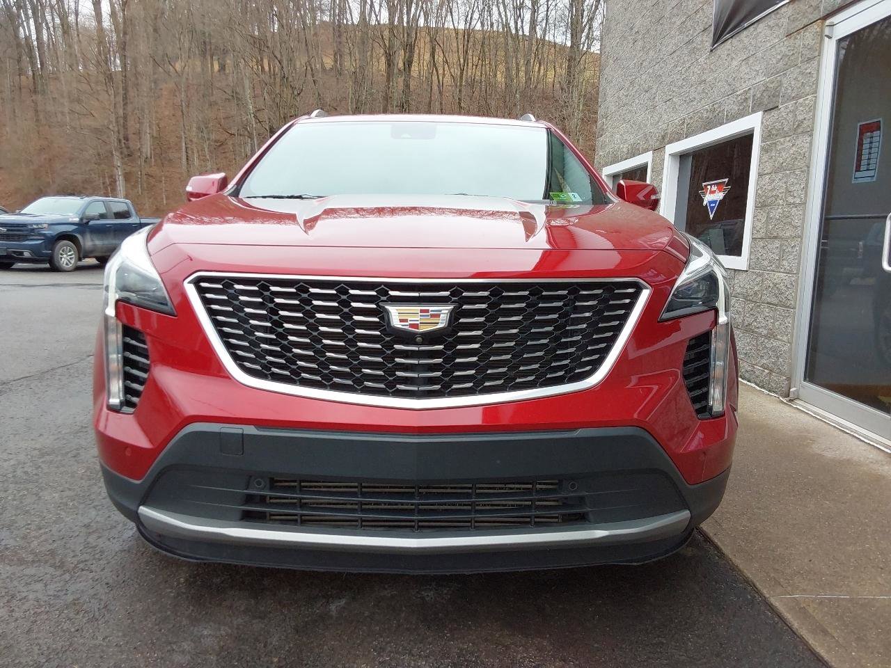 Used 2019 Cadillac XT4 Premium Luxury w/ Enhanced Visibility Package image 9