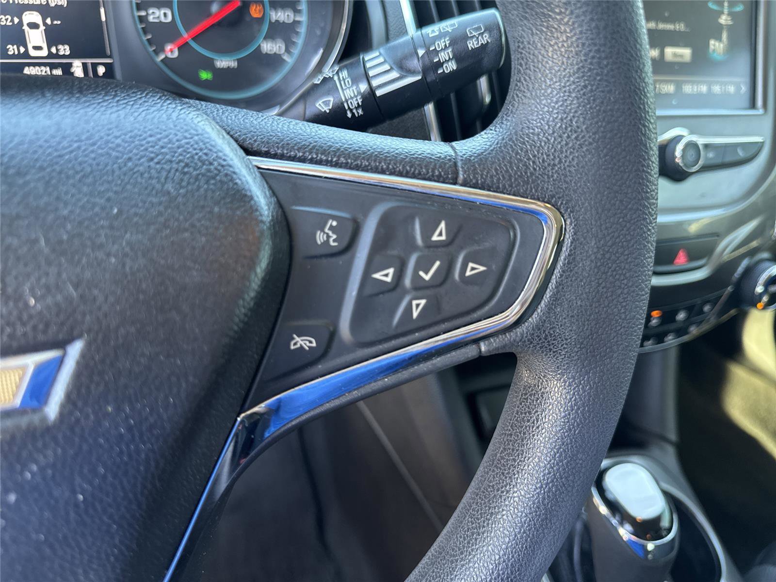 Used 2017 Chevrolet Cruze LT w/ Convenience Package FWD image 22
