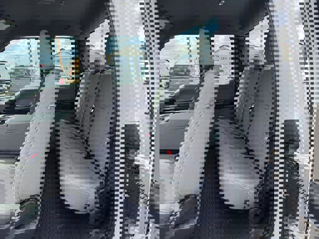 Used 2021 Ford F250 XL w/ Power Equipment Group image 16