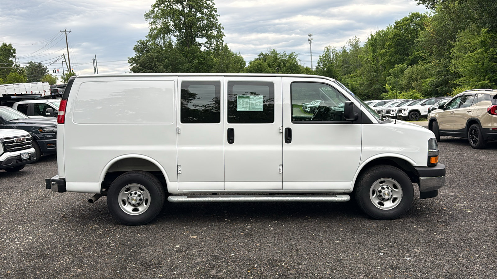 Used 2024 Chevrolet Express 2500 w/ Driver Convenience Package RWD image 5