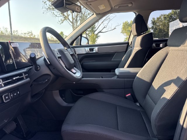 New 2027 Hyundai Santa Fe SE FWD image 12
