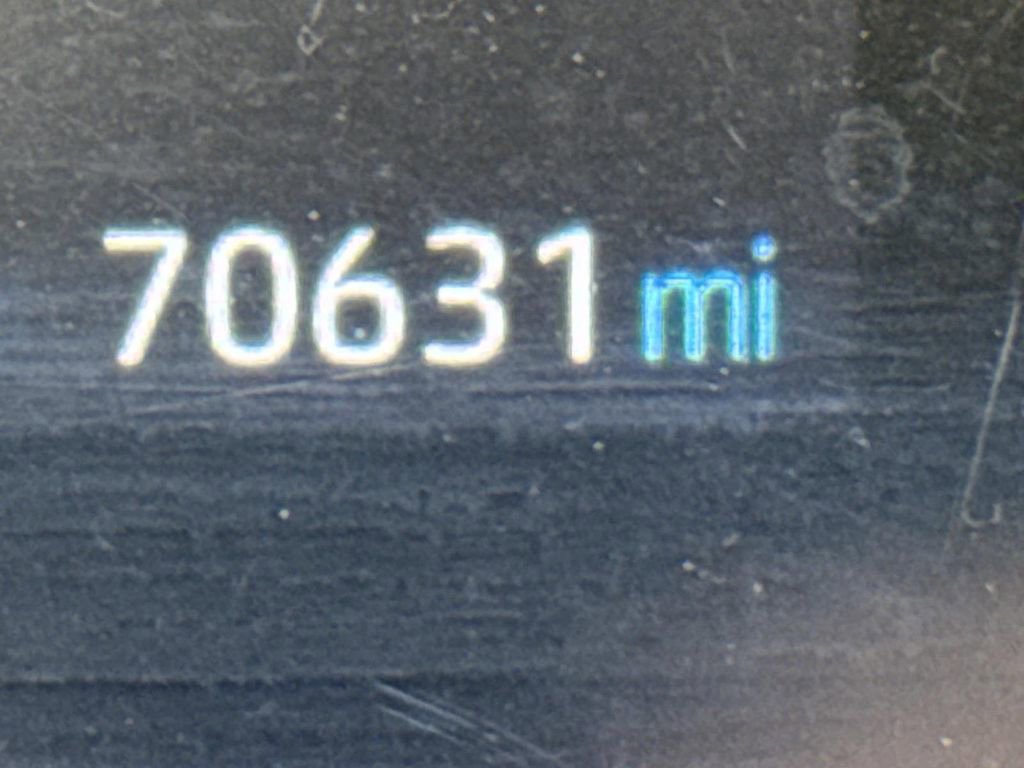 Used 2019 Toyota RAV4 LE image 28