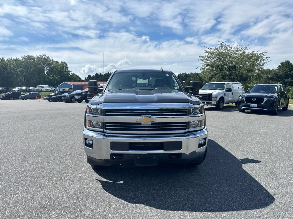 Used 2018 Chevrolet Silverado 3500 LT AWD/4WD image 2