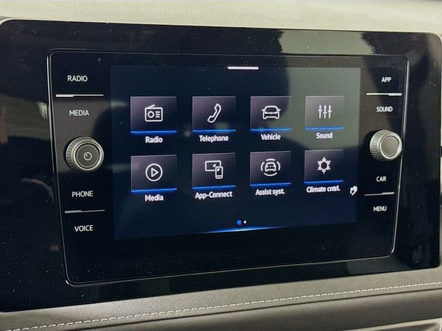 New 2026 Volkswagen Taos SE image 7