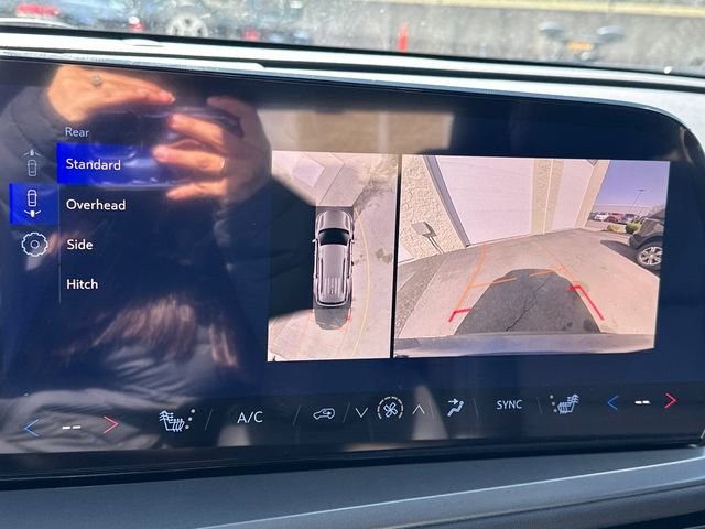 New 2026 Chevrolet Traverse LT image 28