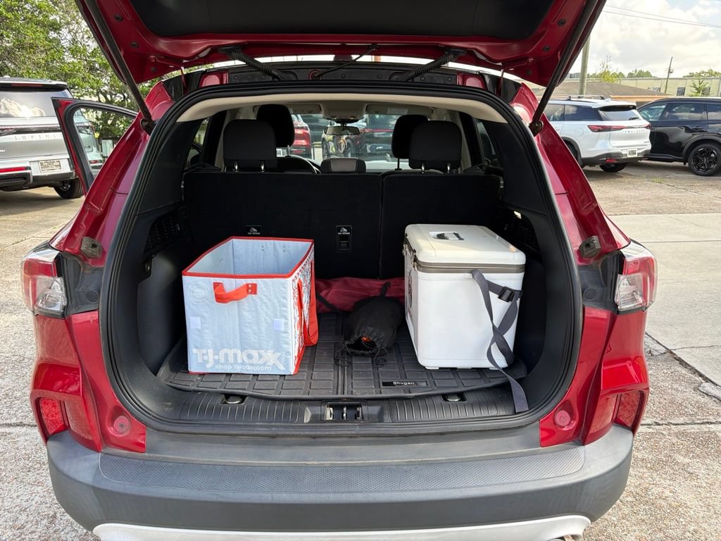 Used 2020 Ford Escape SE FWD image 16