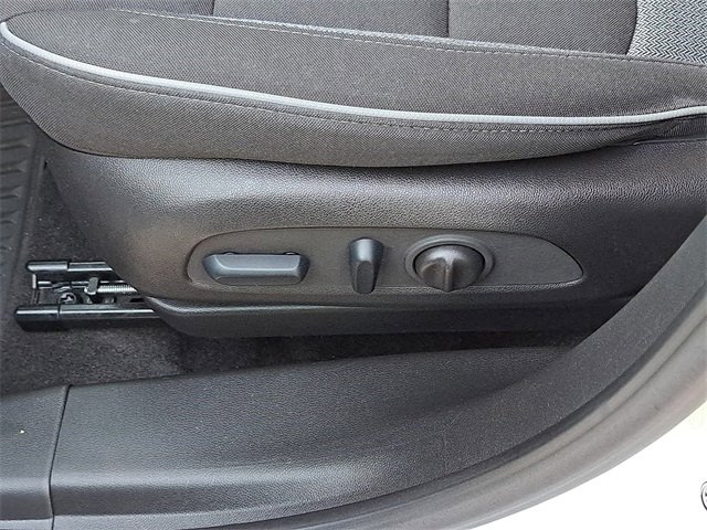 Used 2023 Chevrolet TrailBlazer LT image 21