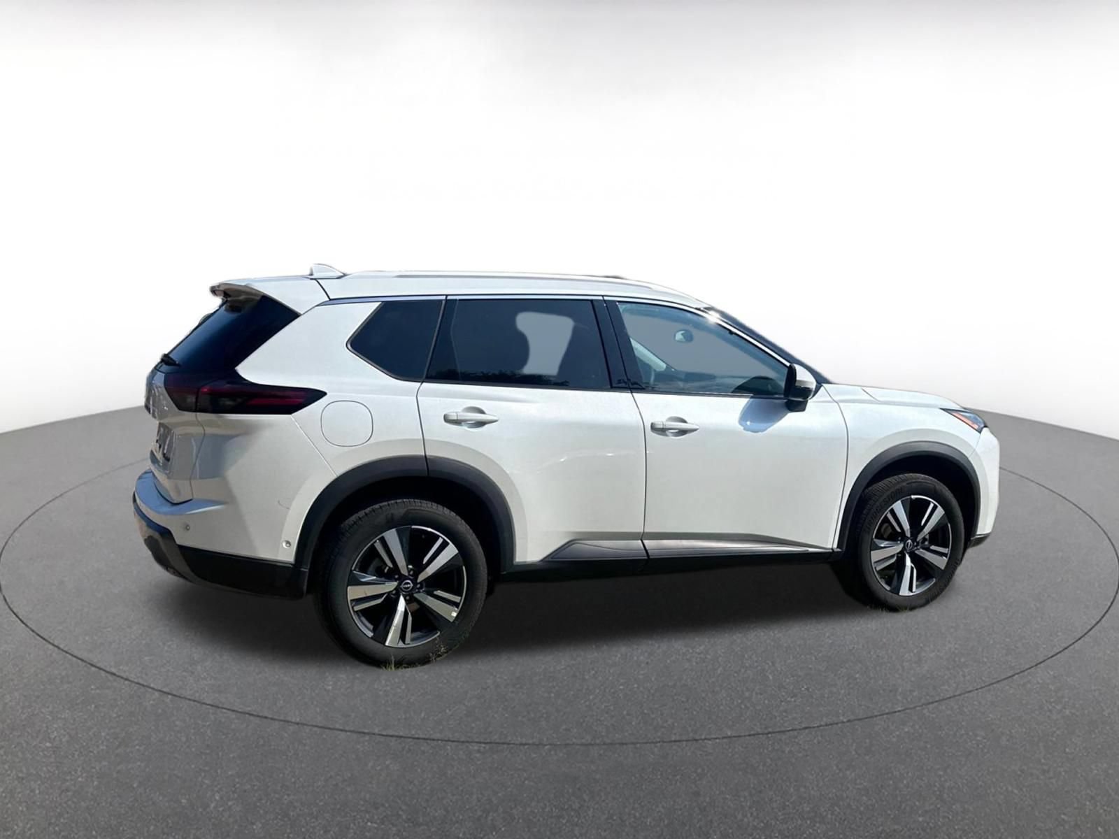 Used 2026 Nissan Rogue SL AWD/4WD image 17