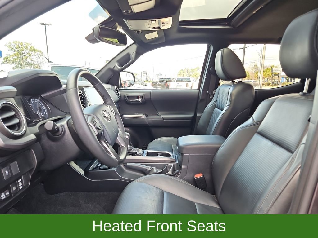 Used 2020 Toyota Tacoma TRD Sport w/ TRD Premium Sport Package AWD/4WD image 24