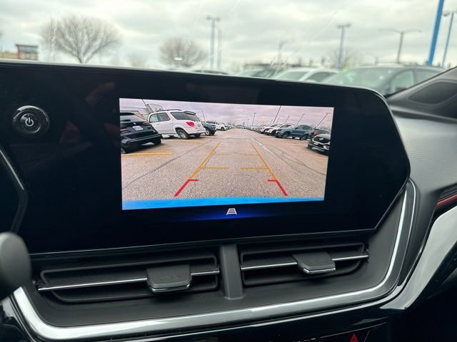 Used 2024 Chevrolet Trax RS w/ Sunroof Package image 32