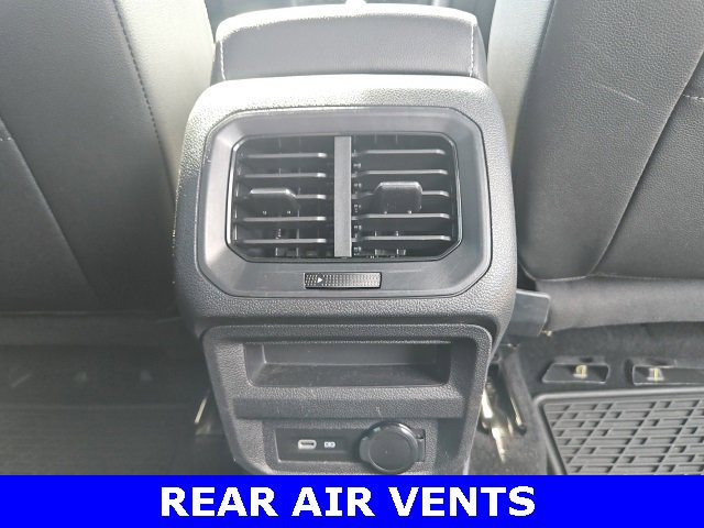 Used 2022 Volkswagen Tiguan SEL R-Line image 16