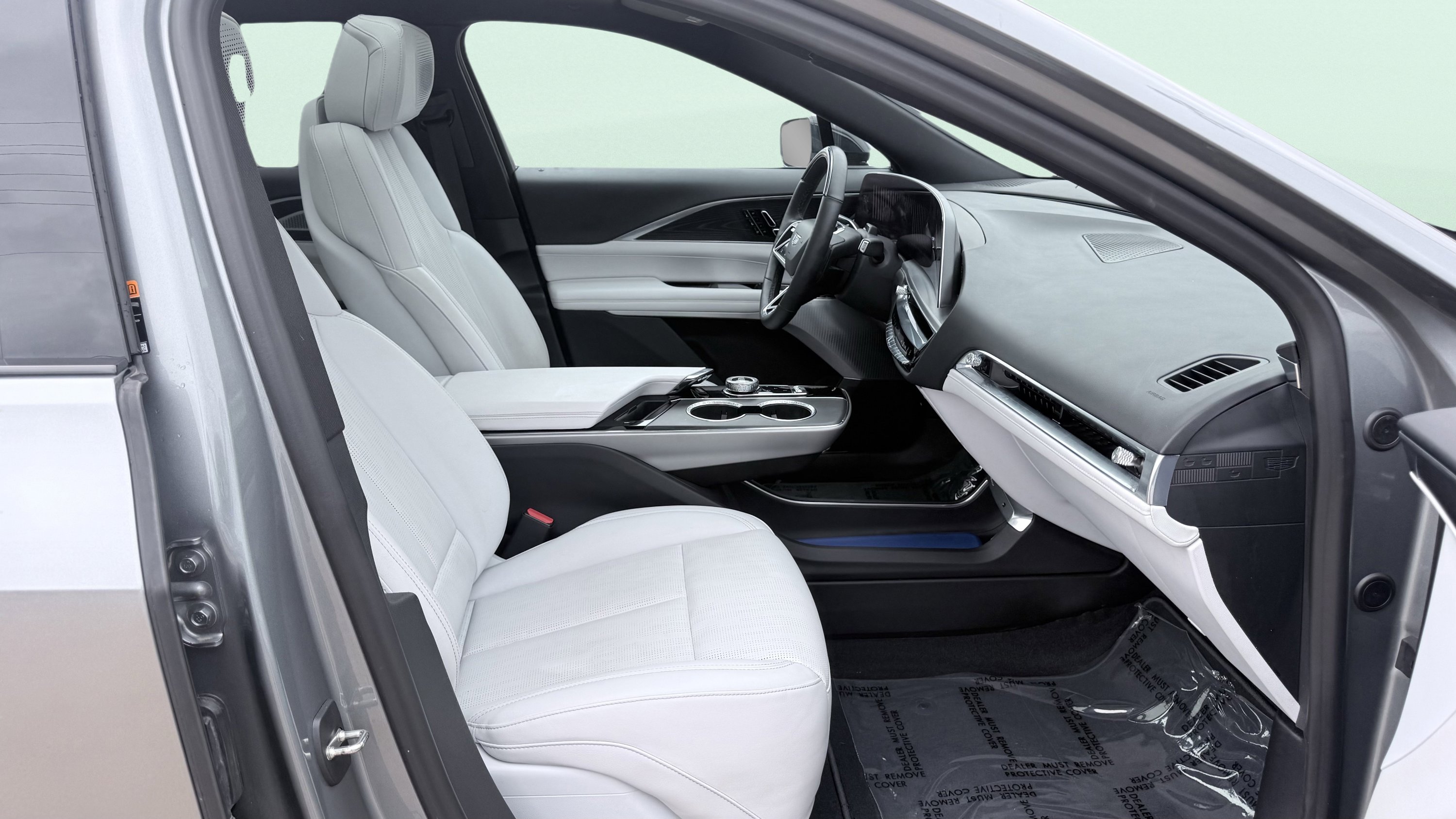 Used 2024 Cadillac Lyriq Luxury image 44