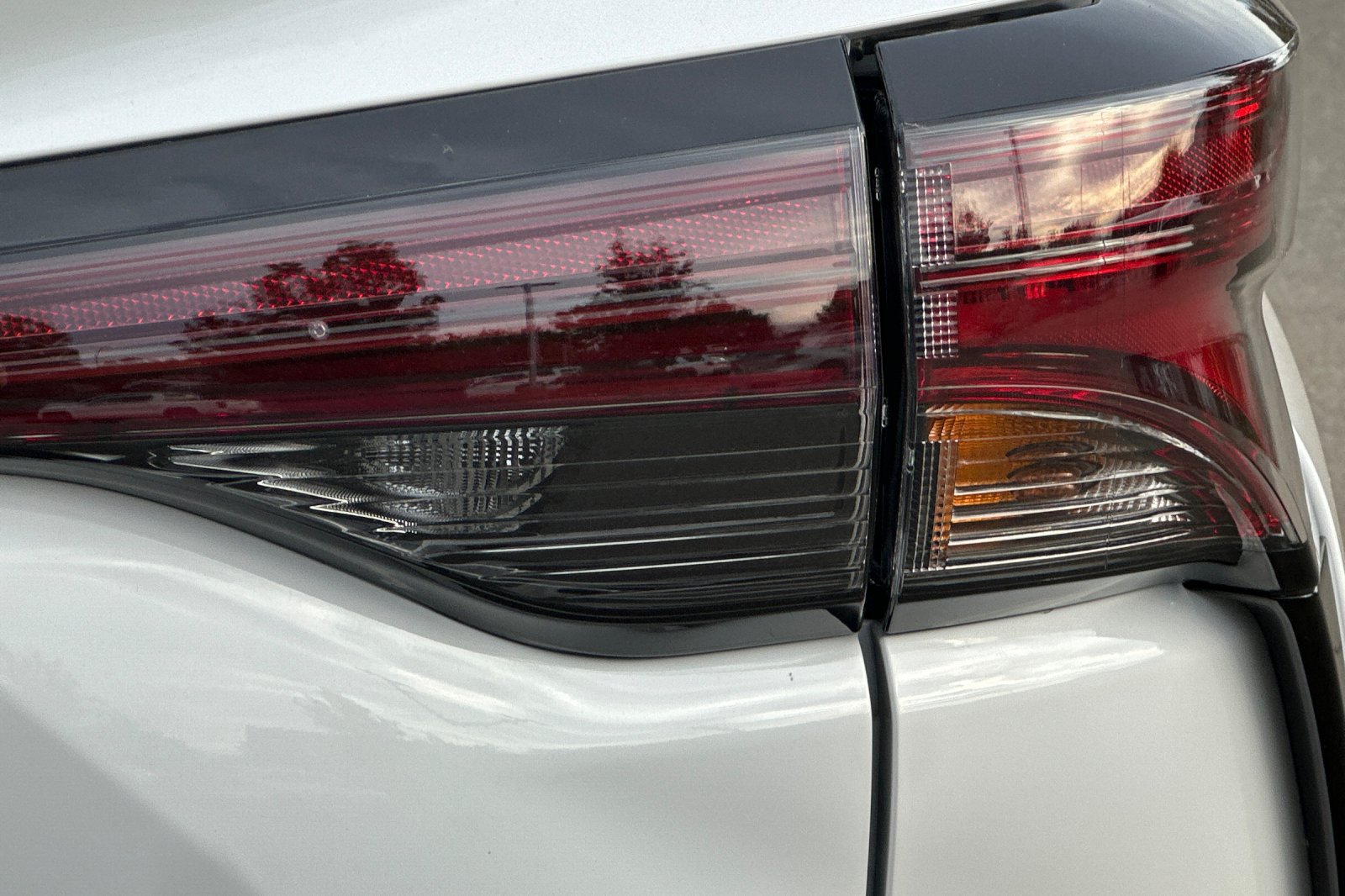 Certified 2026 Toyota Sienna LE FWD image 49