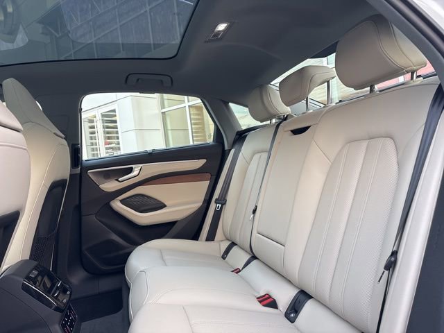 New 2026 Audi A6 Premium Plus image 36