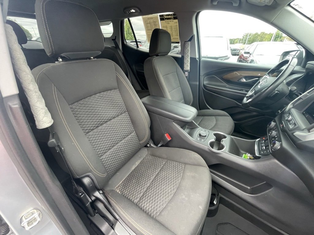 Used 2021 GMC Terrain SLE w/ Driver Convenience Package image 31